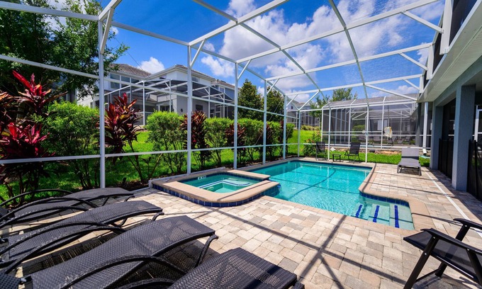Davenport House | Superb family escape with theater and game room