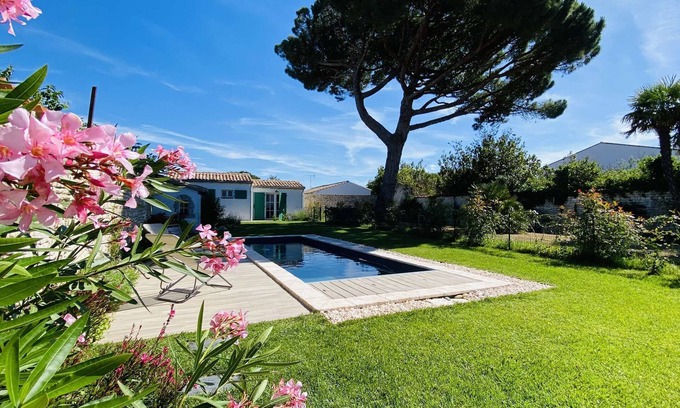 Le Bois-Plage-en-Re House | Superb fully equipped villa with swimming pool