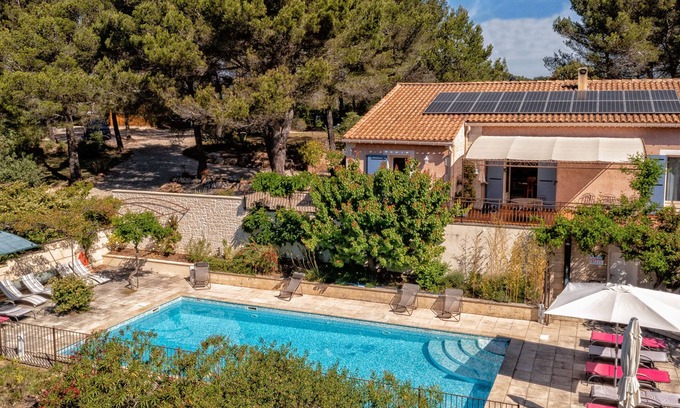 Le Barroux Apartment | Superb gite in Provence at the foot of Mont Ventoux
