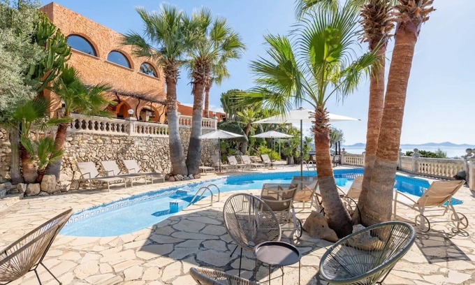 Alcudia Villa | Superb Hilltop Villa With 360º Views Over Two Bays