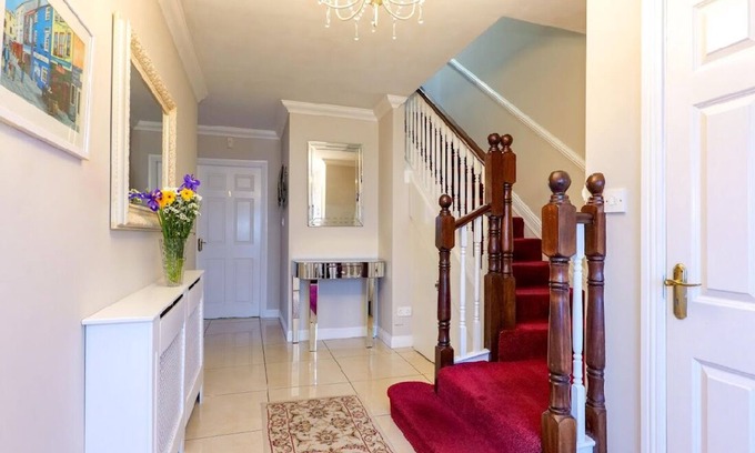 Roscoe House | Superb quality 8-bedroom detached residence in Galway City, Ireland.