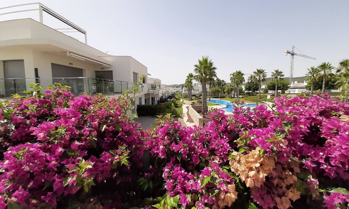 Lo Rufete Apartment | Superb spacious luxury apartment with large terrace and view of beautiful garden