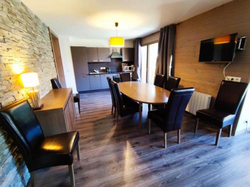 Isola Apartment | Superbe appartement à Isola 2000, 8 couchages, parking privé, à 5 min des pistes et commerces - FR-1-292-112