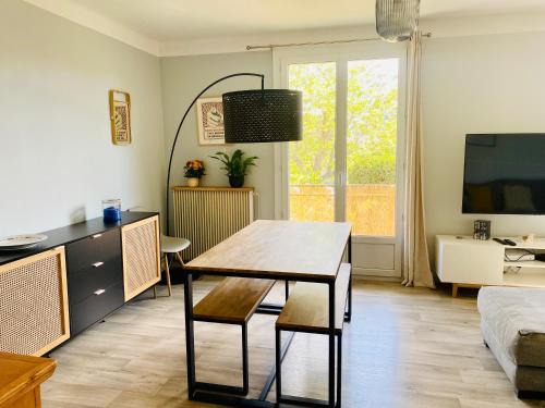 Mazargues Apartment | Superbe appartement 2 chambres, clim, quartier calme entre la mer et les calanques