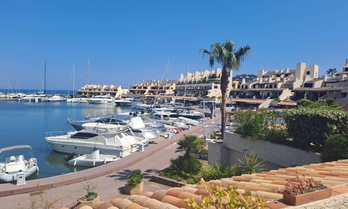 Port Cogolin Apartment | Superbe T4 refait à neuf avec vue port