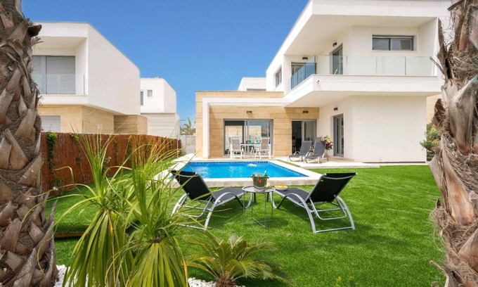 Lo Rufete Villa | Superbe Villa Contemporaine Avec Piscine Privée Chauffée Dans Golf Torrevieja
