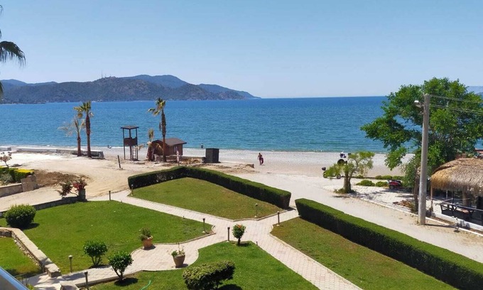 Fethiye City Center Apartment | Superbly Located 3 Bed Beachfront Duplex Apartment