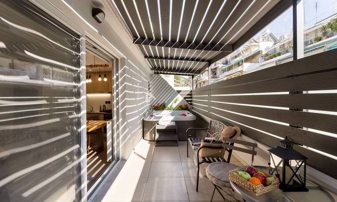 Athens Apartment | Superior Appartment with private Jacuzzi