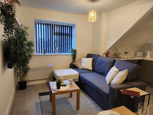 Grangetown Apartment | SuperValue Suite 7 - Fast WiFi, Hotel Linen, Keyless Entry, City only 10 Mins - BY PROPERTY PROMISE
