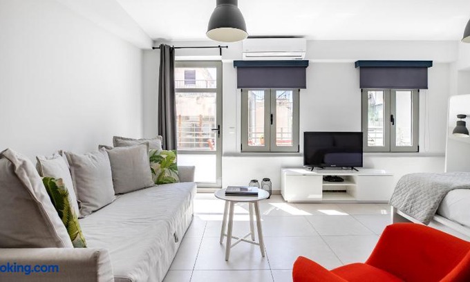 Monastiraki Apartment | Supreme C2 Apartment in Syntagma