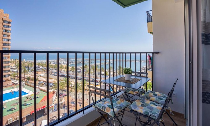 Fuengirola City Centre Apartment | Sur Suites Perla 6-3