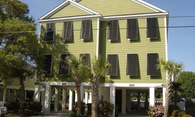 Surfside Beach House | Surfside Beach 5 BR/4 BA - Steps to Beach, great for Families
