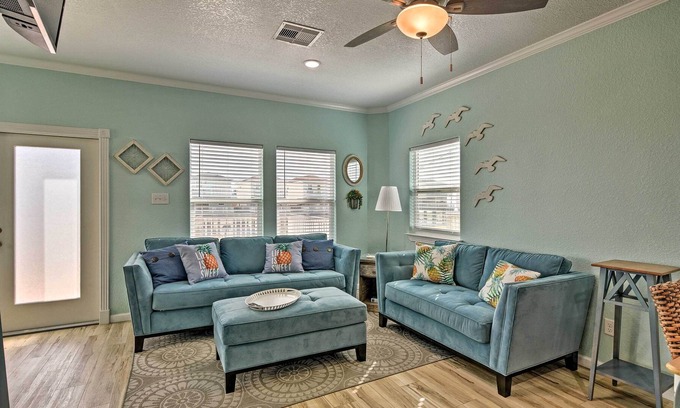 Surfside Beach House | Surfside Beach House w/ Balcony & Ocean Views!