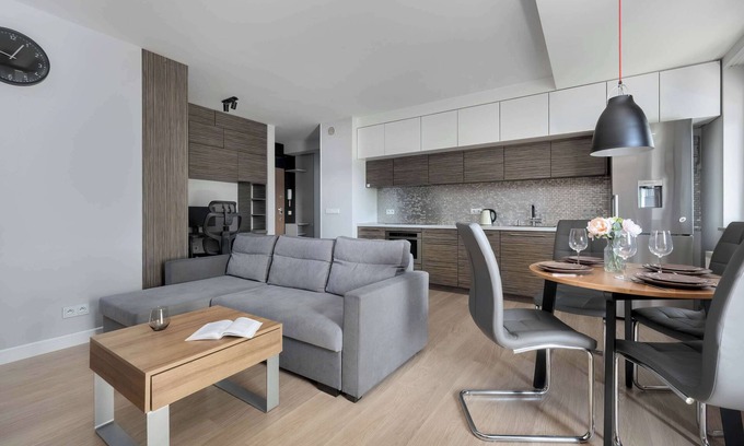 Fabryczna Apartment | Suwalska 32 | Wroclaw | Spacious Apartment | 2 Parking Spaces | Air Conditioning