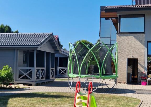Sventoji House | Svečių Namai , Opes vyngis "