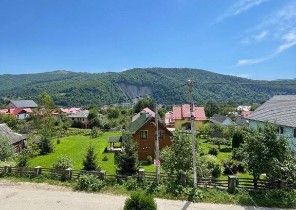 Yaremche House | Svitlyachok