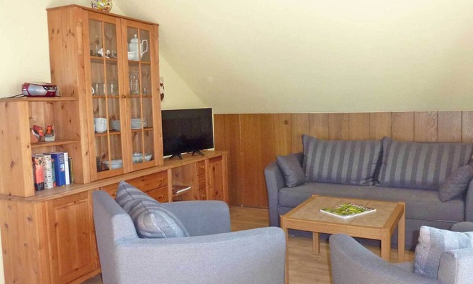 Oberhenneborn Apartment | Swallow's nest, 55sqm, 2 bedrooms, max. 4 persons