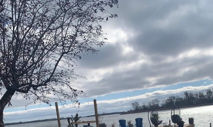 Wellington Cottage | Sweeping Lake View Cottage at Twin Birch in Prince Edward County