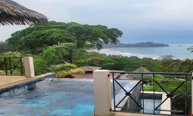 Dominical House | Sweeping ocean views, private infinity edge pool, & short walk to beach