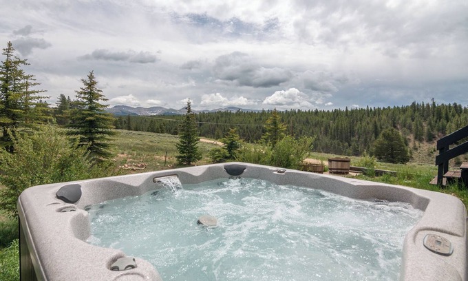 Leadville House | Sweet Dreams -MtnViews & Hot Tub