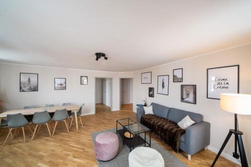 Altstadt Apartment | SweetHome - super Zentral, geräumig und modern