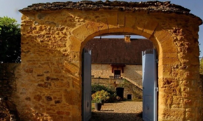 Castels House | Swimming pool, charm and calm 15 minutes from Sarlat