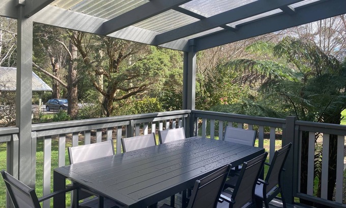 Warburton House | Swing Bridge House