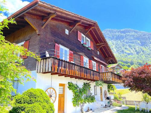 Merligen Ski Chalet | SwissHut Stunning Views Alps Lake - Chalet Christina