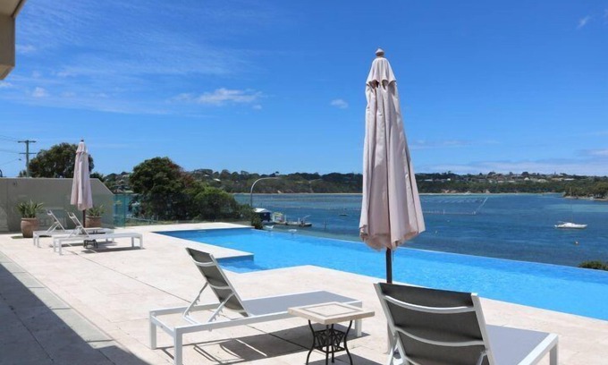 Merimbula Cabin | Sybella - 4 bedroom option (Ocean views with a pool)