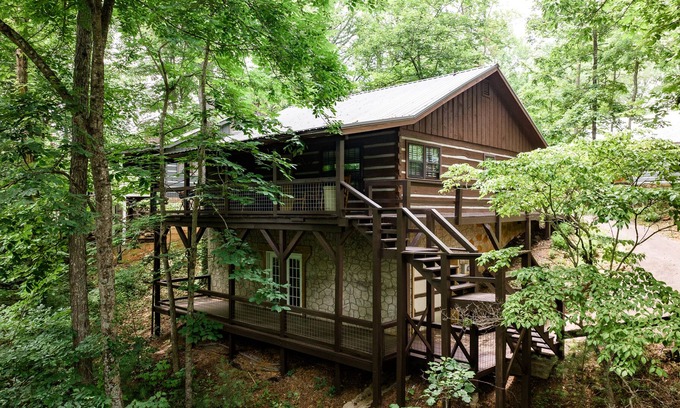 Canton House | Sycamore at Springdale: Resort Cottage with Golf and Pool Access!