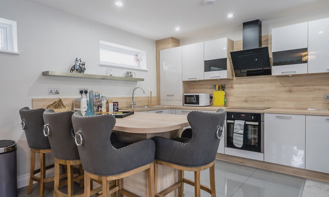 Bootham Apartment | Sycamore Place - 1C - sleeps 4 guests in 2 bedrooms