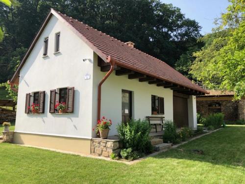 Obanya House | Tücsök Vendégház Óbánya