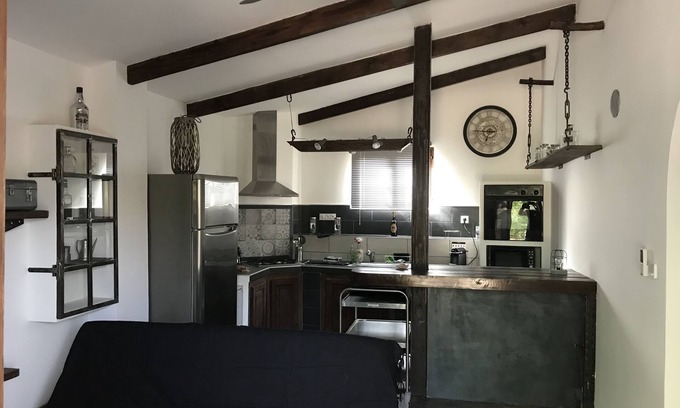 Fox-Amphoux House | T1 for couple industrial style 15 min from Gorges du Verdon🤗