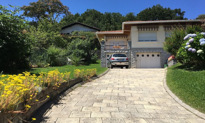 Ciboure Apartment | T2 30 m2 with terrace on Bordagain hill