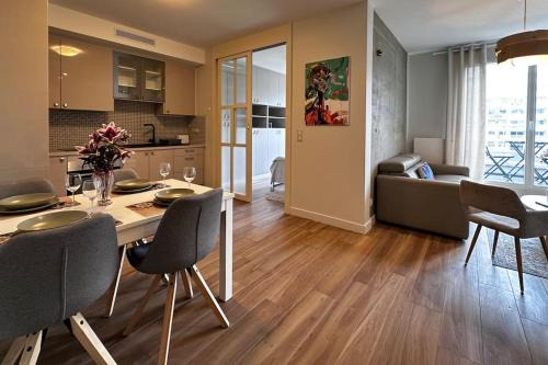 12th Arrondissement Apartment | T2 balcon 3 mn à pied métro8 et T3