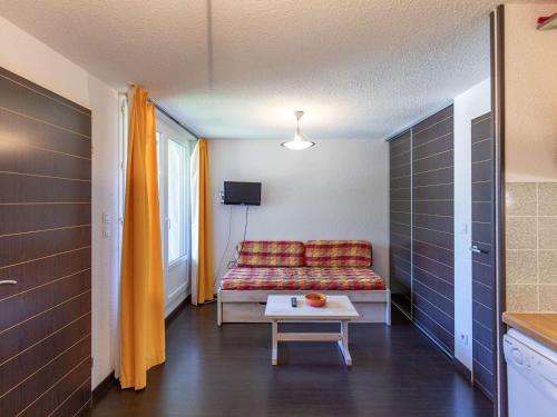 Luz-Saint-Sauveur Apartment | T2 cabine avec balcon, piscine et parking à Luz-Saint-Sauveur, proche commodités et stations de ski - FR-1-402-140