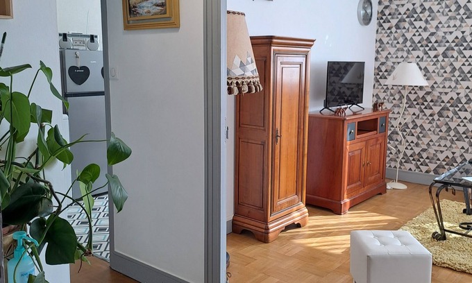Limoges Apartment | T2 Centre Ville Idéal Pour Visiter Limoges Sans Voiture