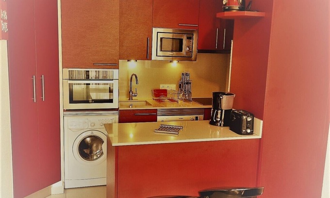 Hendaye Apartment | T2 * (HIKOA) TERRACE-PARKING-WIFI- 50m BEACH Hendaia-Hendaye (Basque Country)