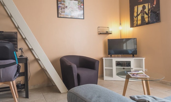 Avignon Apartment | T2 of 38 m² near the ramparts