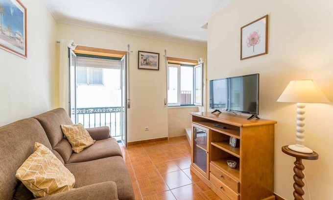 Nazare Apartment | T2 Rua dos Lavradores