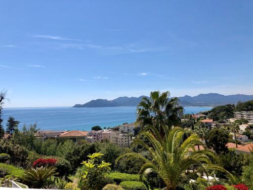 La Croix des Gardes Apartment | T2 superbe vue mer Cannes