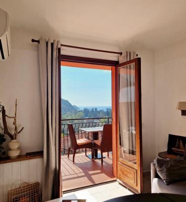 Porto Apartment | T2 vue mer & montagnes au cœur du golfe de Porto classé à "l'UNESCO "