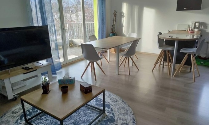 Chambery Apartment | T3 Avec Terrasse et Garage, au Calme et au Vert, Proche de Tout à Chambéry