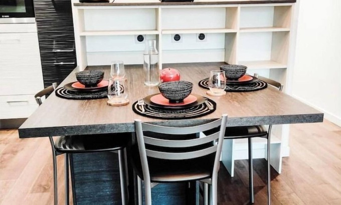Quimper Apartment | T3 hypercentre, free parking with balcony