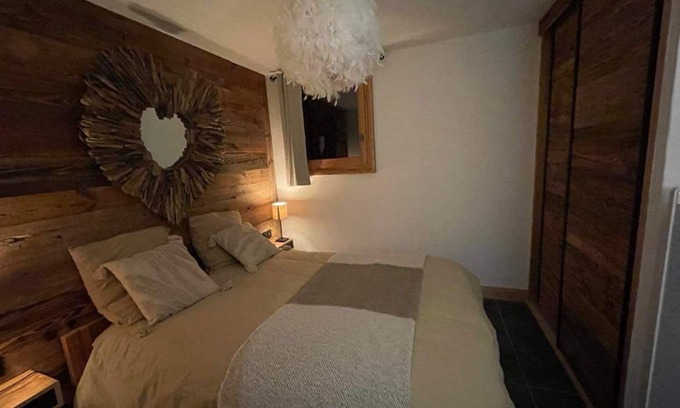 Les Carroz-d'Araches Apartment | T3 in a luxury residence opposite the swimming pool, tennis court and accrobranche.