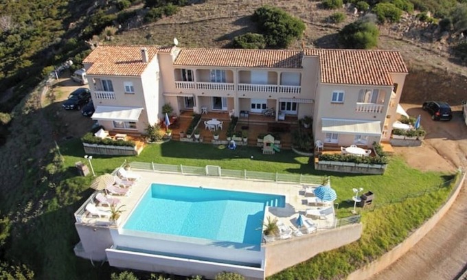 Appietto House | T3 N°2 GOLFE DE LAVA BORD DE MER AVEC PISCINE