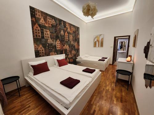 Rozsadomb Apartment | T8 "The Crimson Suite" Apartment with 2 bathrooms
