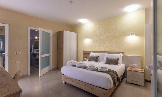 Xewkija Hotel | Ta'Battista Guesthouse with pool-room 1, IX-XEWKIJA, GĦAWDEX, Malta