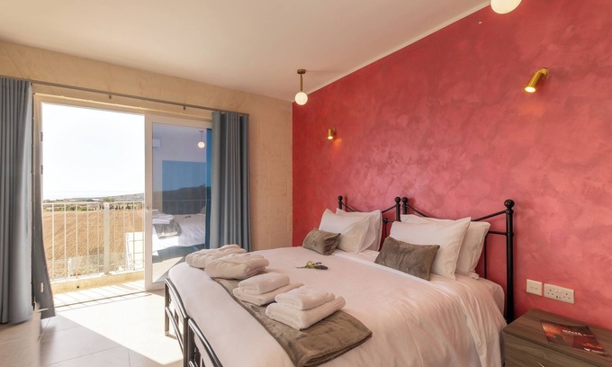 Xewkija Hotel | Ta'Battista Guesthouse with pool-room 6, IX-XEWKIJA, GĦAWDEX, Malta