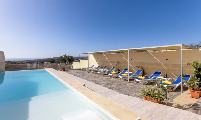 Xewkija Hotel | Ta'Battista Guesthouse with pool-room 5, IX-XEWKIJA, GĦAWDEX, Malta